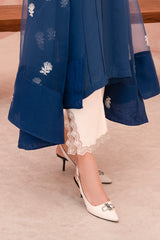 Ivory side slit trouser