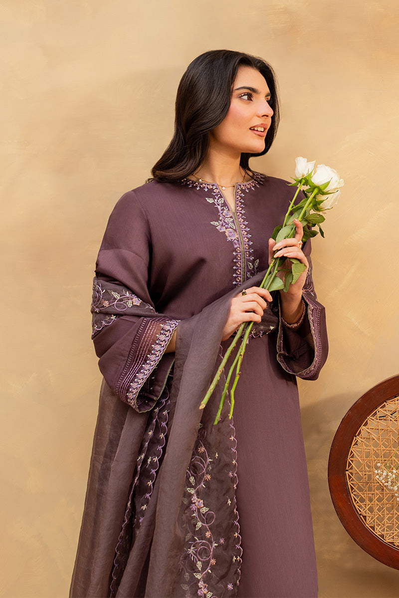 Kysa – Armas Clothing