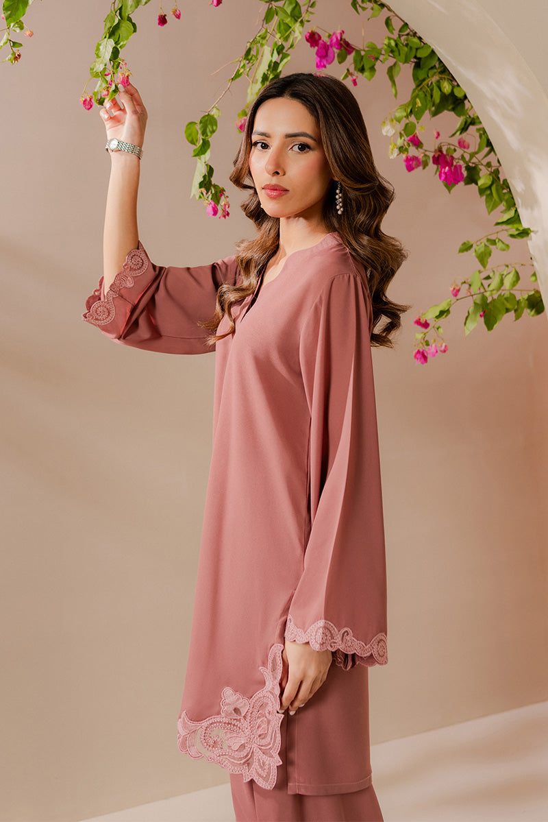 Lana Rose – Armas Clothing